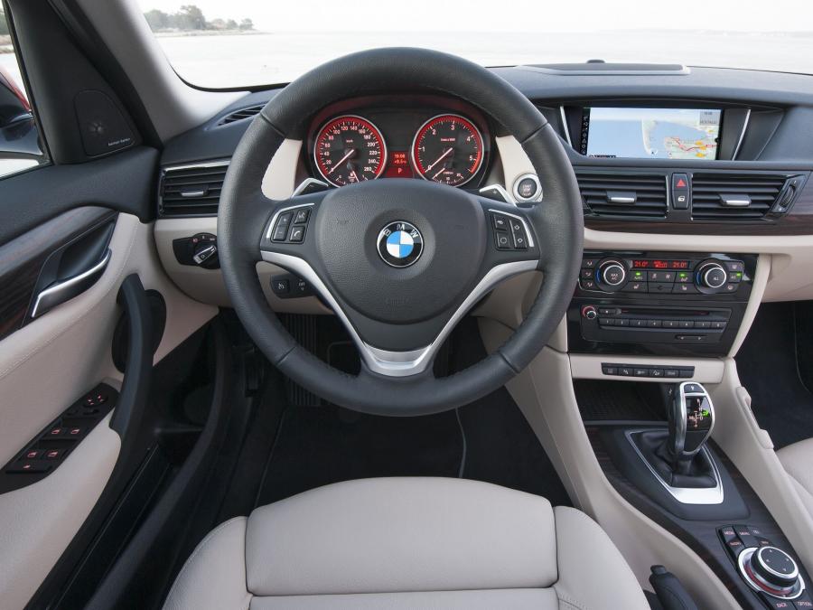 BMW X1 xDrive 2.5d 2012 года  (фото 22 из 30)